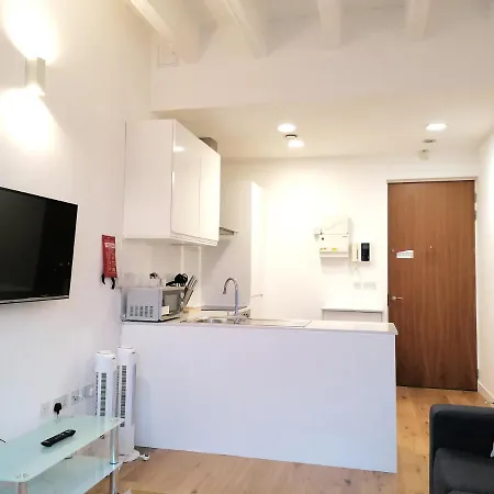 Leather Lane Serviced Apartments London Exterior photo